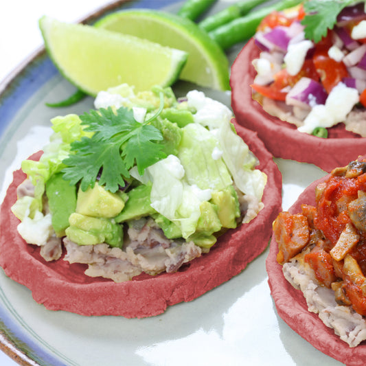 Sopes de Maíz, Betabel y Amaranto